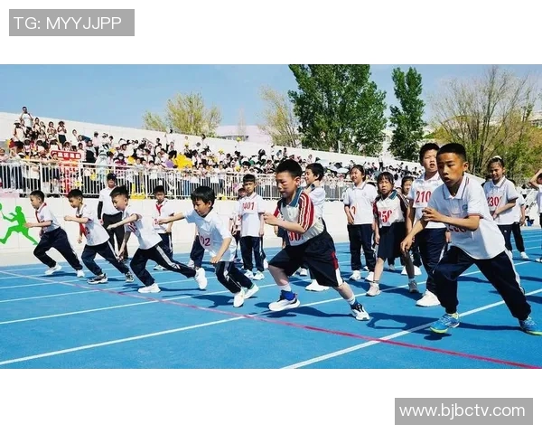 聚焦选手精彩表现，深度剖析赛场瞬间与竞技精神展现